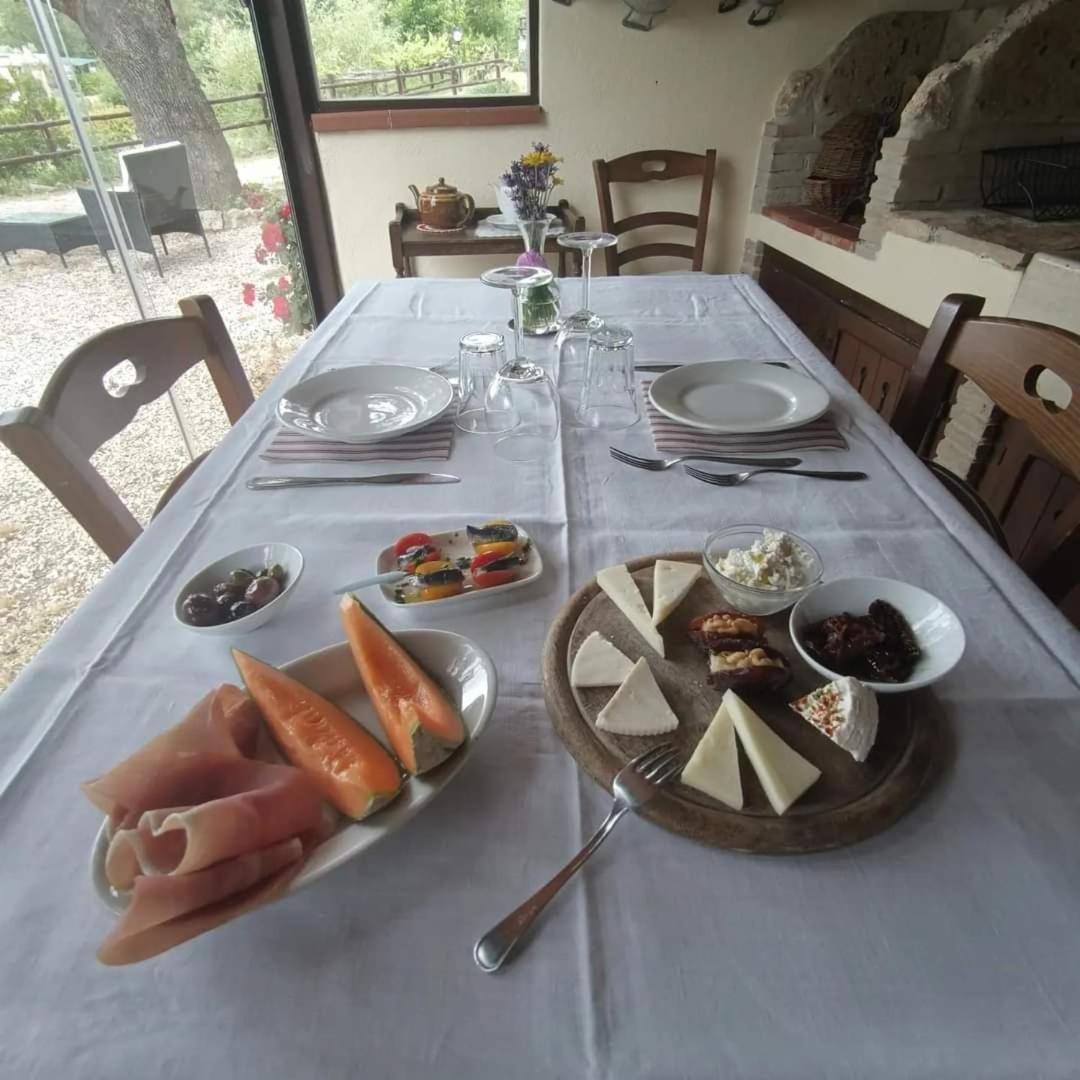 Azienda Agricola Biologica La Cardellina Tolfa Kültér fotó